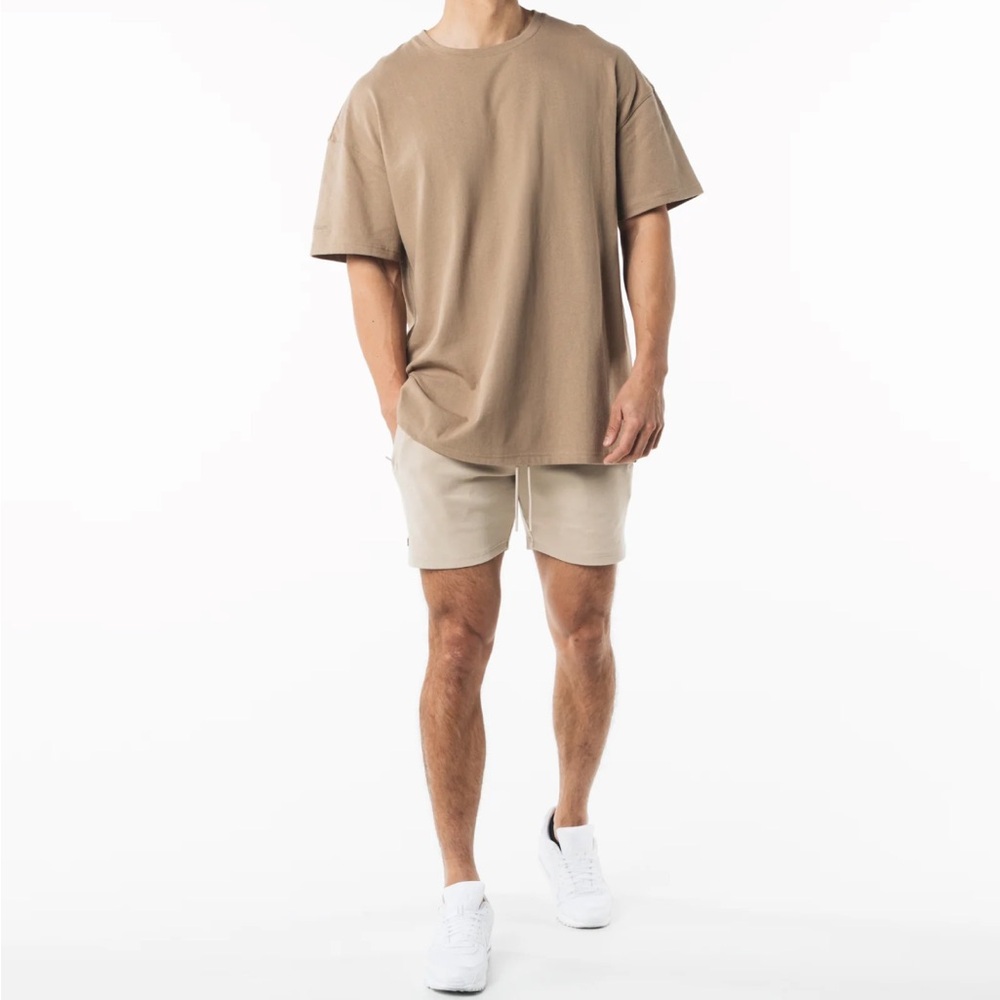 Brand new Alphalete Identity Shorts 6"-Linen